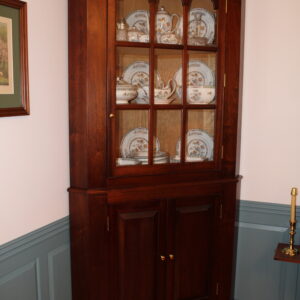 Mahogany 3 Arch Corner Hutch